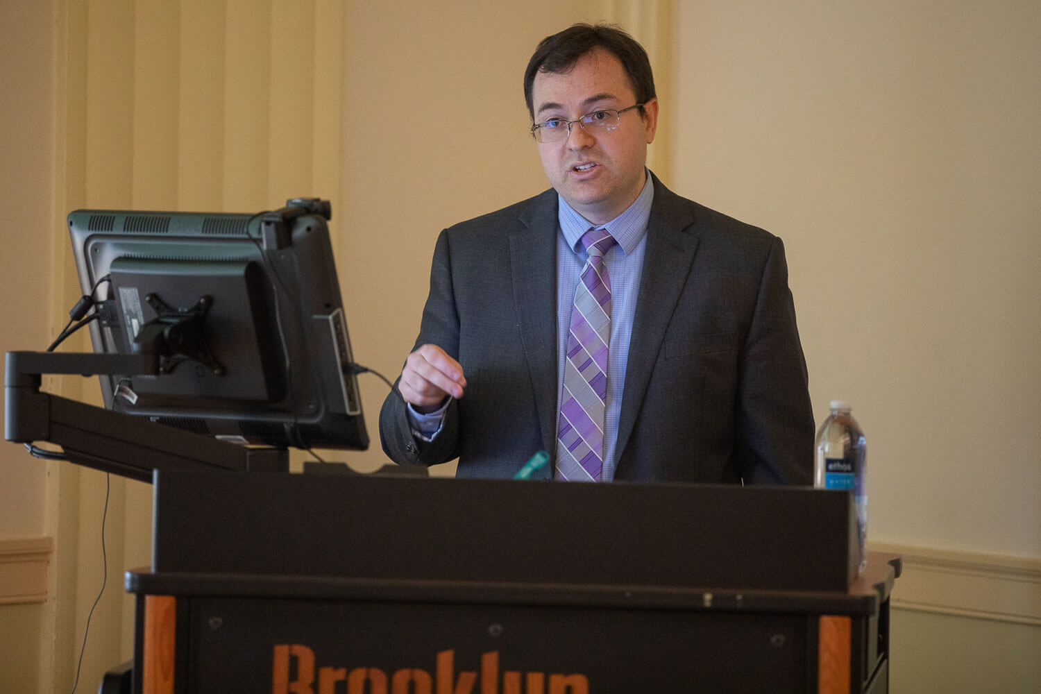 On March 11, oncologist and Chernobyl survivor Dr. Eugene Shenderov '05 returned to Brooklyn College to speak at the scientific and career seminar hosted by Brooklyn College Cancer Center (BCCC-CURE).