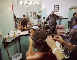 Deborah Willis, Carrie at Euro Salon, Eatonville, Florida, 2004.